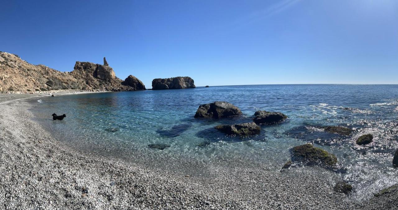 Cortijo El Pino Retreat Panzió Albuñuelas Kültér fotó