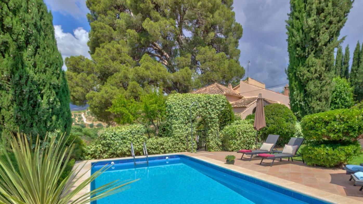 Cortijo El Pino Retreat Panzió Albuñuelas Kültér fotó