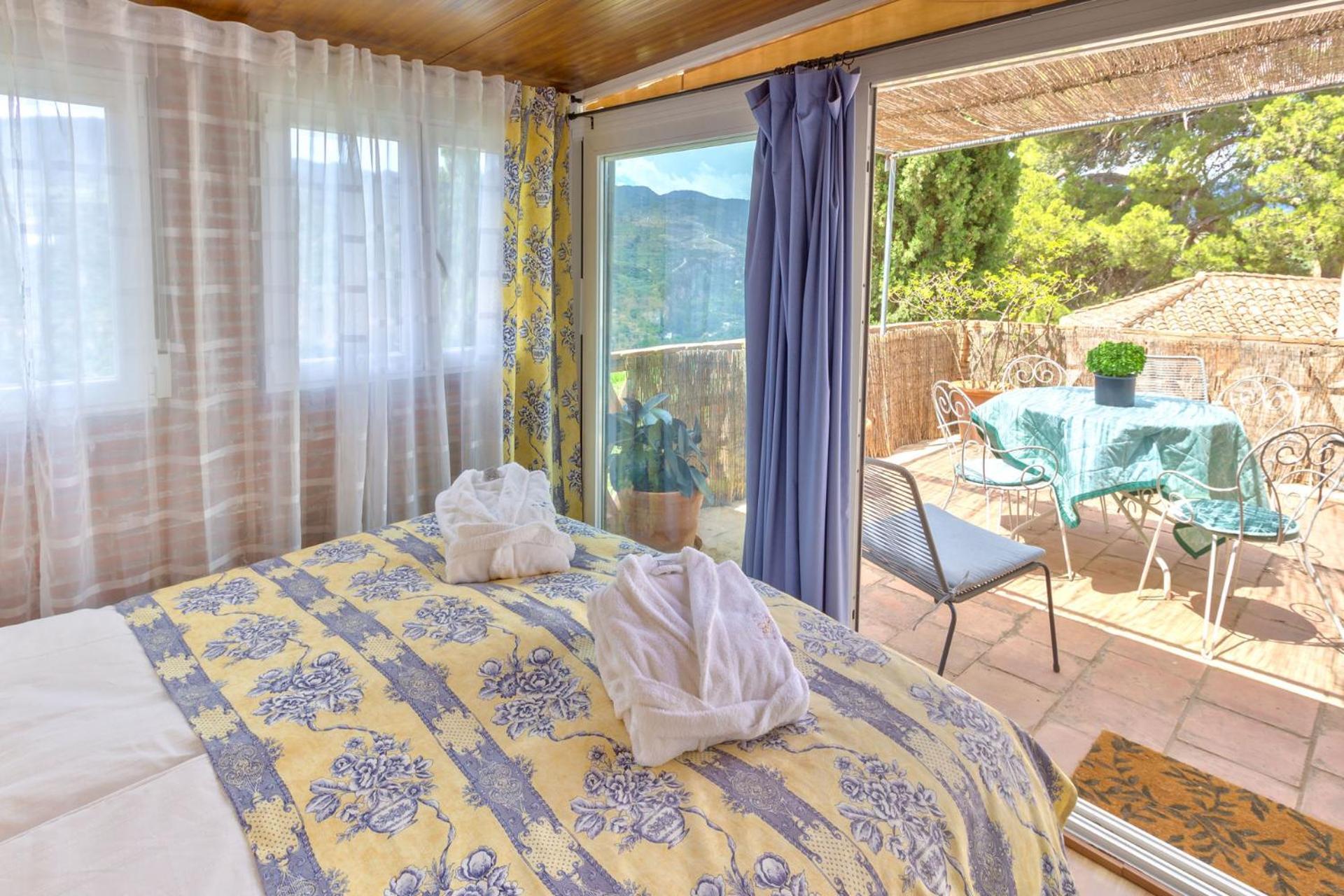 Cortijo El Pino Retreat Panzió Albuñuelas Kültér fotó