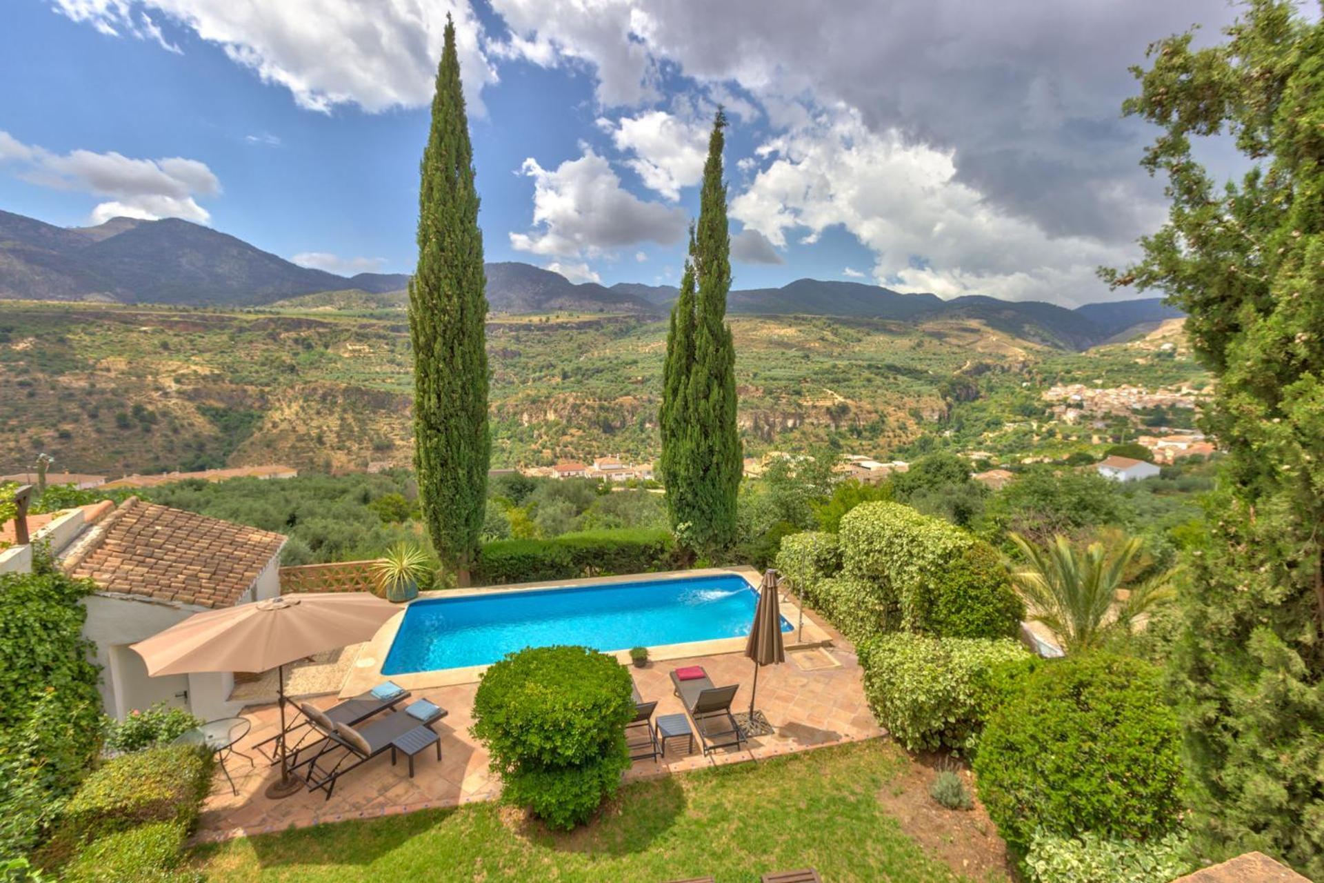 Cortijo El Pino Retreat Panzió Albuñuelas Kültér fotó